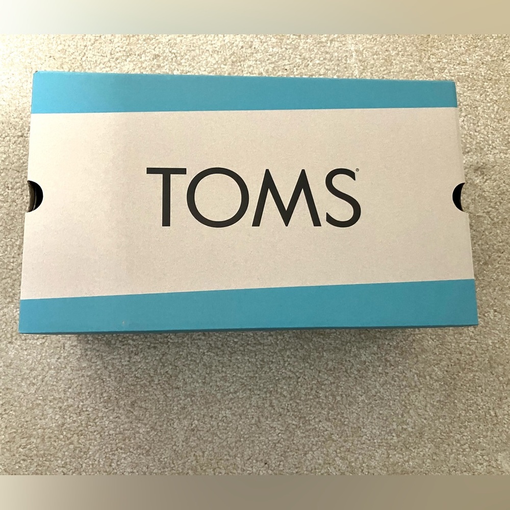 Toms Empty Mens Shoe Box